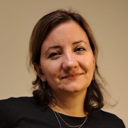 Agnieszka Piworowicz - wychowawczyni kl. 4b, nauczycielka geografii i przyrody