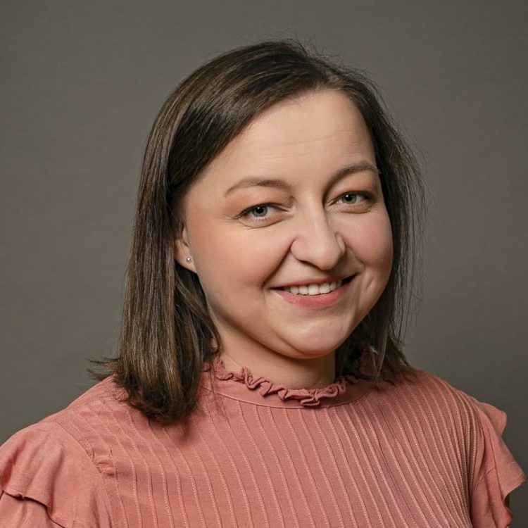 Agnieszka Cofała – pedagog, indywidualny nauczyciel dzieci ze specjalnymi potrzebami edukacyjnymi